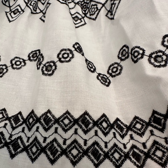 Draper James Geo Embroidered Midi Skirt Womens L Black & White A-Line Smocked - Picture 12 of 16